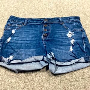 Maurice’s denim shorts